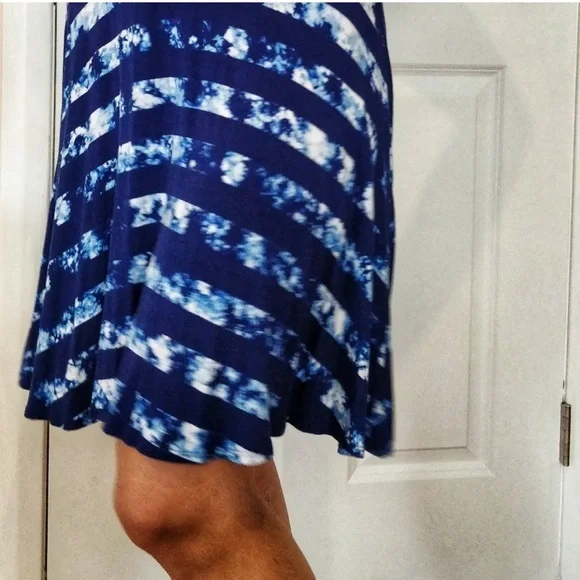 A.N.A. Summer sleeveless Sundress blue and white in size Small - Picture 6 of 6